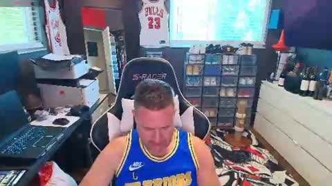 Snapshot of basketballjerseygang chatting on 06.18.26 Jordan online show from 06.18.26