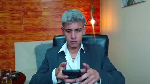 Snapshot of bastiaan_28 chatting on 12.17.24 Bastian online show from 12.17.24