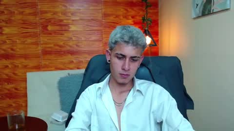 Snapshot of bastiaan_28 chatting on 12.18.24 Bastian online show from 12.18.24