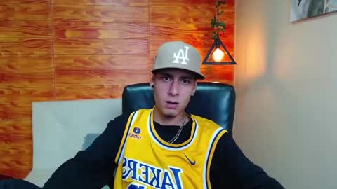 Snapshot of bastiaan_28 chatting on 12.28.24 Bastian online show from 12.28.24