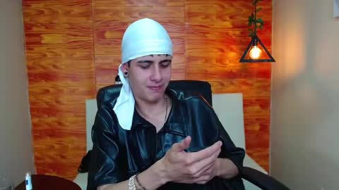 Snapshot of bastiaan_28 chatting on 01.14.25 Bastian online show from 01.14.25