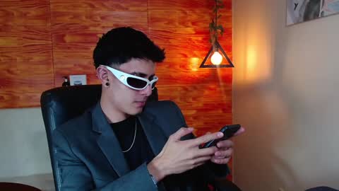 Snapshot of bastiaan_28 chatting on 02.07.25 Bastian online show from 02.07.25