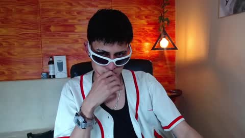 Snapshot of bastiaan_28 chatting on 02.09.25 Bastian online show from 02.09.25