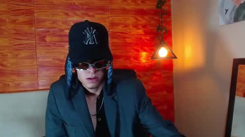 Snapshot of bastiaan_28 chatting on 02.16.25 Bastian online show from 02.16.25