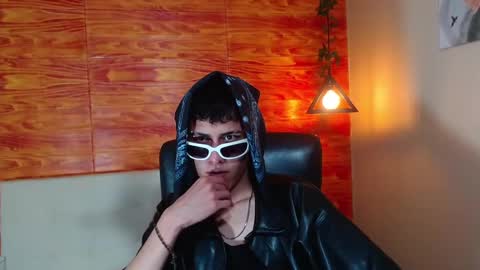 Snapshot of bastiaan_28 chatting on 02.17.25 Bastian online show from 02.17.25