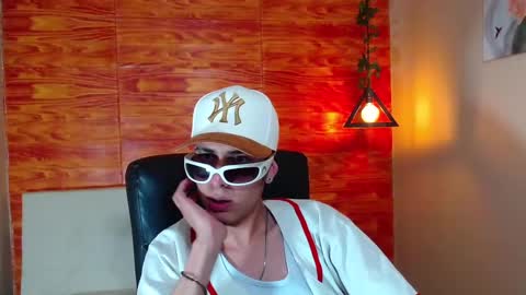 Snapshot of bastiaan_28 chatting on 02.20.25 Bastian online show from 02.20.25