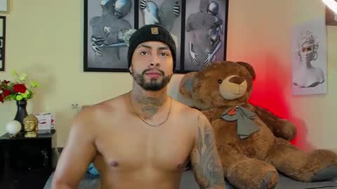 bastian_jones1 online show from 02.17.25