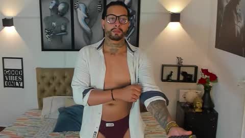 bastian_jones1 online show from 10.08.25