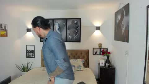 bastian_jones1 online show from 11.11.25