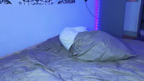 mett online show from 10.14.25