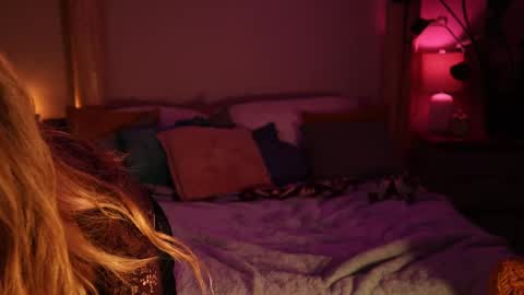 Snapshot of battle_blonde chatting on 09.29.25 BATTLE BLONDE online show from 09.29.25