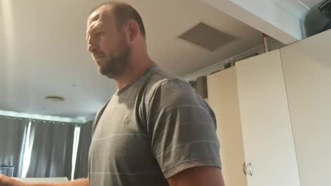 Snapshot of bazooka76 chatting on 02.25.25 bazooka76 online show from 02.25.25