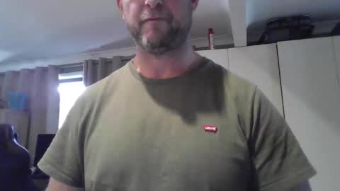 Snapshot of bazooka76 chatting on 11.18.25 bazooka76 online show from 11.18.25