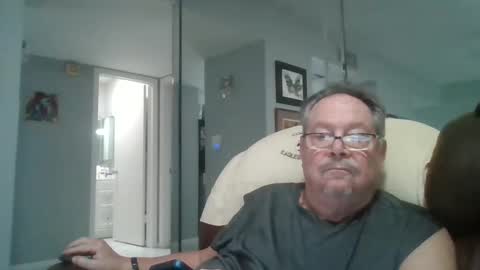 Single Grandpa in Florida. Love to C2C and have Fun Privately online show from 09.29.25
