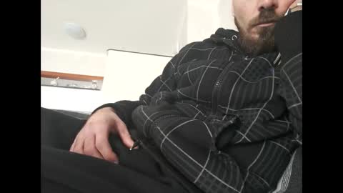 Snapshot of bbigfootxl chatting on 03.10.25 bbigfootxl online show from 03.10.25