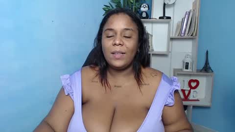 Snapshot of bbw_charlote chatting on 02.06.25 Charlote online show from 02.06.25