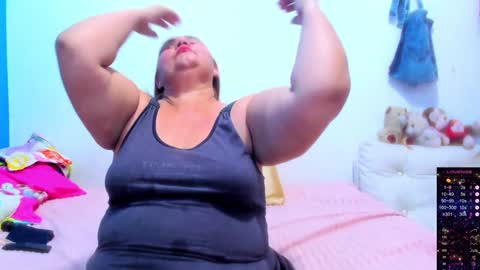Snapshot of bbw_dirtyhot1 chatting on 12.21.24 Michelle bbw online show from 12.21.24