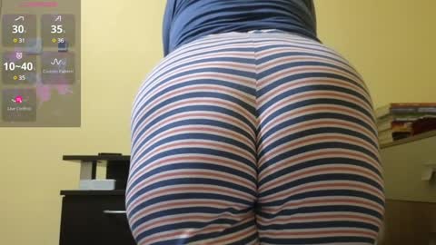 Snapshot of bbw_milf_4u chatting on 01.30.25 Emma online show from 01.30.25