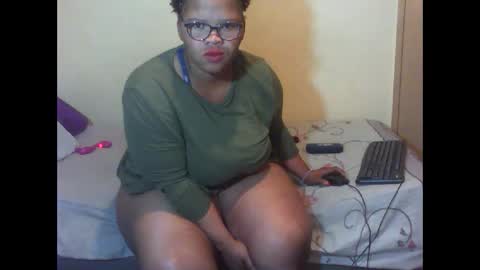 Snapshot of bbwcarol324508 chatting on 09.15.25 bbwcarol324508 online show from 09.15.25