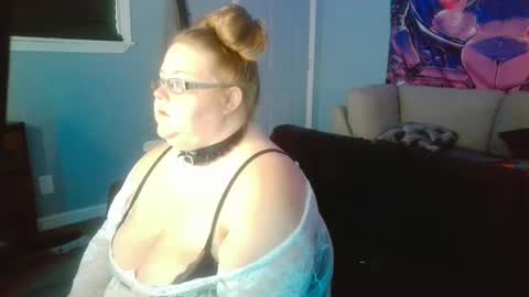 bbwgamergirl93 online show from 09.25.25