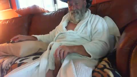 Snapshot of bbwlvr16 chatting on 10.24.25 bbwlvr16 online show from 10.24.25