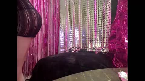 Snapshot of bdemi chatting on 10.01.25 Bdemi online show from 10.01.25