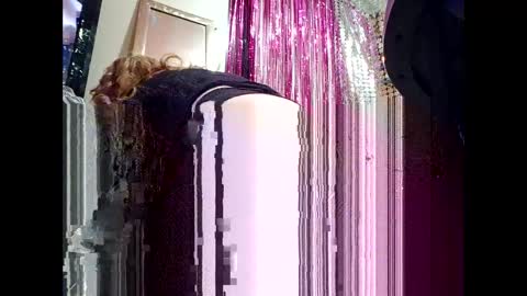 Snapshot of bdemi chatting on 10.30.25 Bdemi online show from 10.30.25