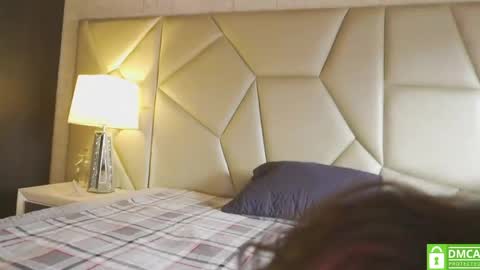 Helena  Evan online show from 05.12.26