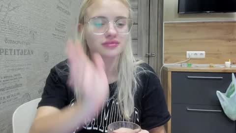 Summer BABY online show from 12.15.24