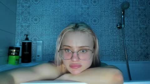Summer BABY online show from 12.22.24