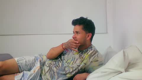 Sara  Juan online show from 12.12.24