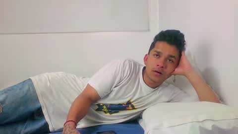 Sara  Juan online show from 12.15.24