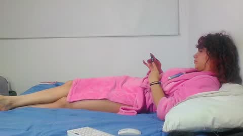 Sara  Juan online show from 12.29.24