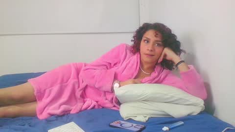 Sara  Juan online show from 01.10.25