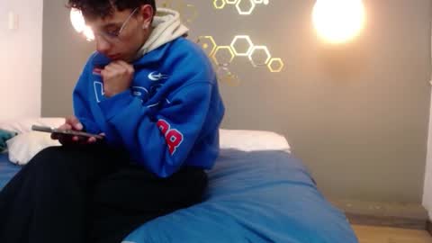 Sara  Juan online show from 09.26.25