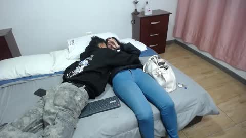 Snapshot of be_sinners chatting on 12.14.25 Sara Juan online show from 12.14.25