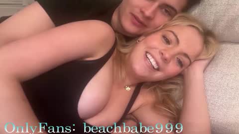 Snapshot of beachbabes999 chatting on 02.24.26 beachbabes999 online show from 02.24.26