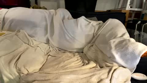 Snapshot of beachymilf chatting on 02.18.25 BeachyMILF online show from 02.18.25