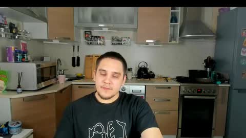 Snapshot of bear_beer130 chatting on 04.24.26 bear_beer130 online show from 04.24.26