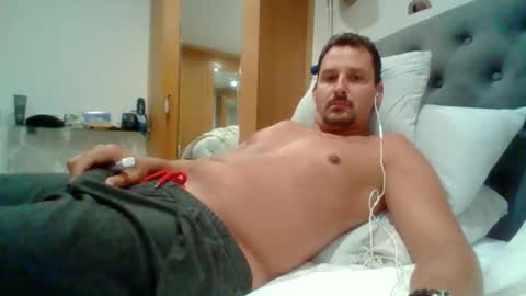 bearboudior online show from 06.12.26