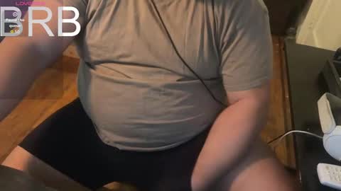 Snapshot of beardudeguy chatting on 11.05.25 beardudeguy online show from 11.05.25