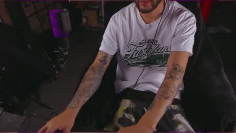 Snapshot of beastbxy chatting on 09.16.25 beast bxy online show from 09.16.25