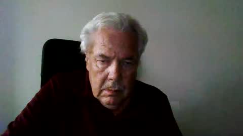 Snapshot of beatli chatting on 09.23.25 Beat online show from 09.23.25