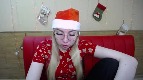 BeatriceFlyy online show from 12.19.24