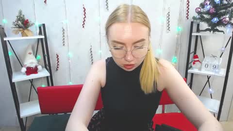 BeatriceFlyy online show from 01.09.25