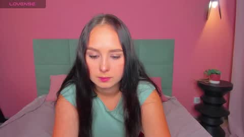 Beatrice 3 online show from 09.18.25