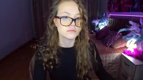 BeatriceWild online show from 12.23.25