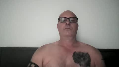 Snapshot of beatsboy87 chatting on 02.02.25 beatsboy87 online show from 02.02.25