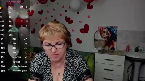 Snapshot of beautiful_lina7 chatting on 02.19.25 your Lana online show from 02.19.25