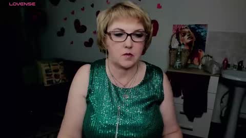 Snapshot of beautiful_lina7 chatting on 03.08.25 your Lana online show from 03.08.25